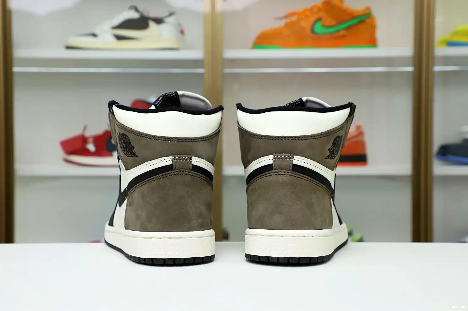 1 'DARK Kimikick RETRO HIGH AIR JORDAN OG MOCHA' 0512